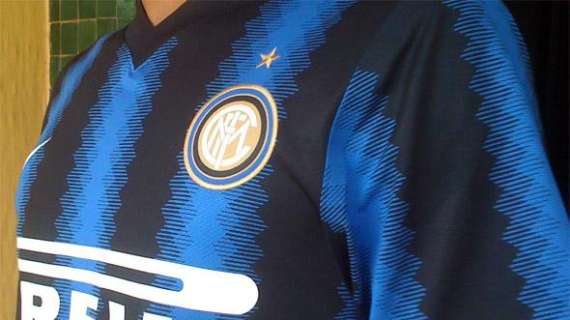 LInter in campo con la maglia del Triplete