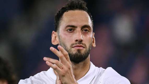 Calhanoglu: "Non ho scelto io Montella come ct, non mi intrometto in queste faccende"