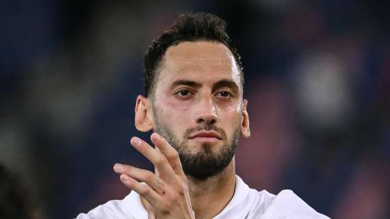 Calhanoglu: "Volevamo sentimenti che mancavano da tanto, obiettivo raggiunto come Paese. Sono un turco felice"