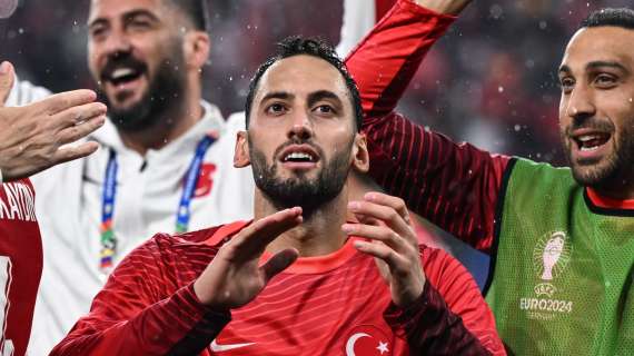 Calhanoglu, il mercato può attendere: l'interista titolare nel match tra la Turchia e il Portogallo