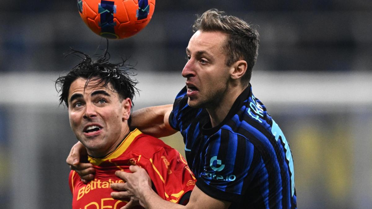 Il Nottingham torna a bussare per Frattesi, Inter non convinta. Incontro in corso in Olanda per Perisic