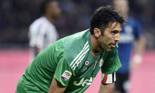 Buffon a Sky: "Se torniamo noi, possiamo lottare per i primi tre posti. Impressionato da Roma e Napoli"