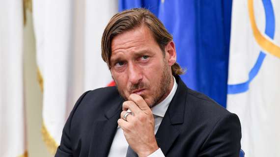 Totti: "Lo Scudetto? Bisogna essere realisti, ma non lo dico perché loro sono molto scaramantici..."