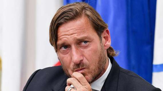 Totti: "Spalletti cercava sempre la provocazione. Stringergli la mano? Nel calcio sbagliamo tutti"