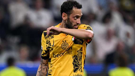Corsera - Sommer gela il Galatasaray, per Calhanoglu c'è una sensazione. Dumfries-Barça, il FFP complica tutto 