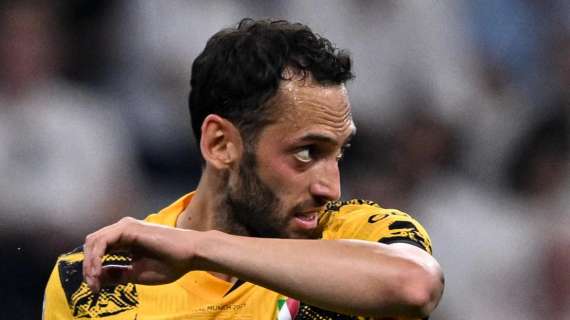 Calhanoglu-Fenerbahçe: l'interesse c'è. Attesa per capire la scelta del club turco