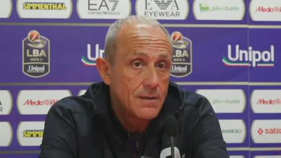 Ettore Messina e il turnover: "Nel calcio mister scienziati se lo fanno e hanno risultati. Se no sono cretinotti"