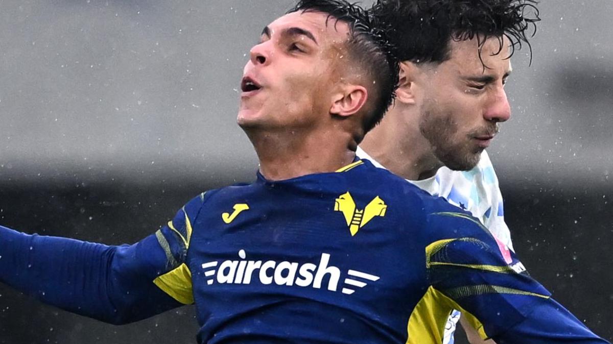 Hellas Verona, Giovane in conferenza: “Contento per il gol ma non per il risultato. Lo dedico a mia moglie e mia figlia”