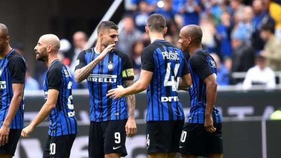 Icardi dal dischetto, eurogol Perisic e l'Inter va: 2-0 alla Spal e 3a vittoria