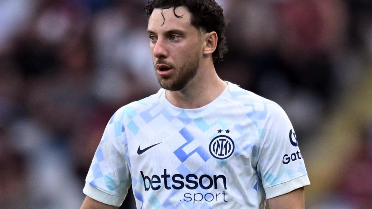 Carlos Augusto ora apre alla permanenza all'Inter: presto vedrà la società