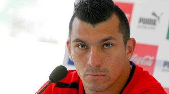 Medel: "Pronto per l'eredità di Cambiasso. Sono felice di essere qui"