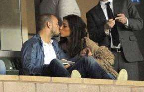 Wesley e Yolanthe, baci e coccole in tribuna