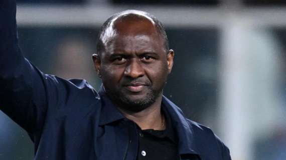 Dopo aver sfiorato l'Inter, Vieira rinnova col Genoa: c'è la firma sul nuovo contratto fino al 2027