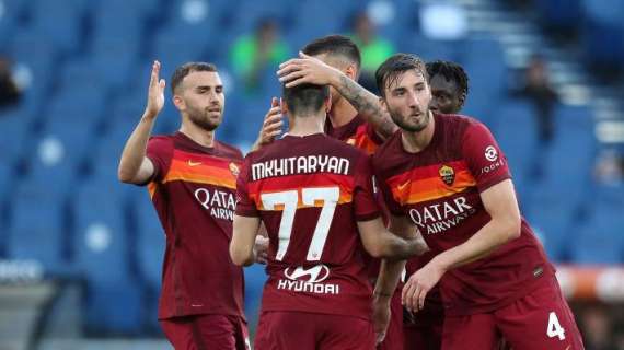 La Roma torna a fare festa in campionato: 5-0 al Crotone e controsorpasso sul Sassuolo