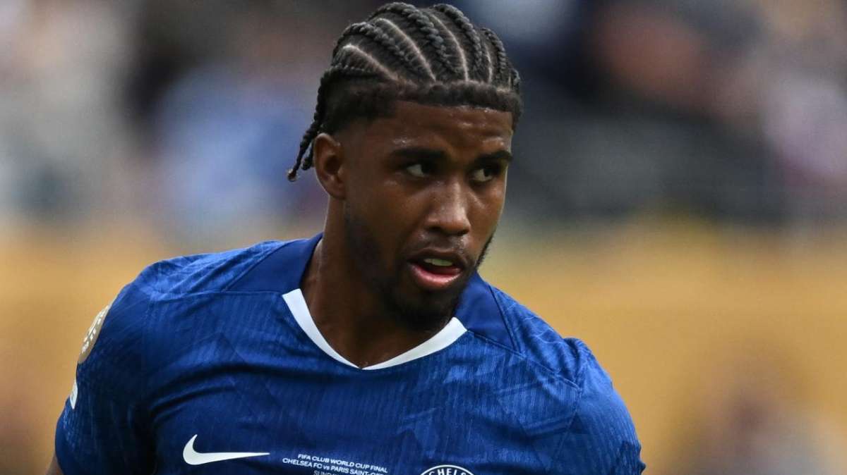 SI - Inter, riaperta la pista Andrey Santos? No all'addio di Esposito, ma per Bastoni...