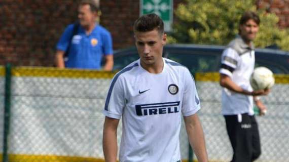 Gioia per Pinamonti: firma contratto pro con l'Inter