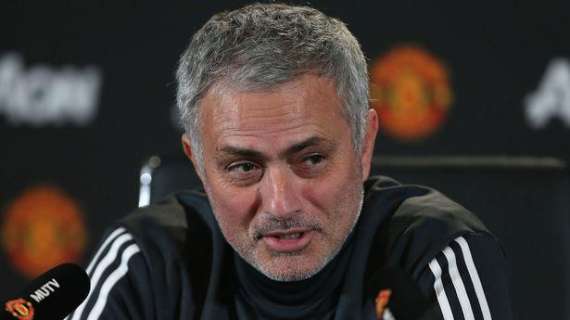 Mou spegne le voci: "Via dallo United? Spazzatura"