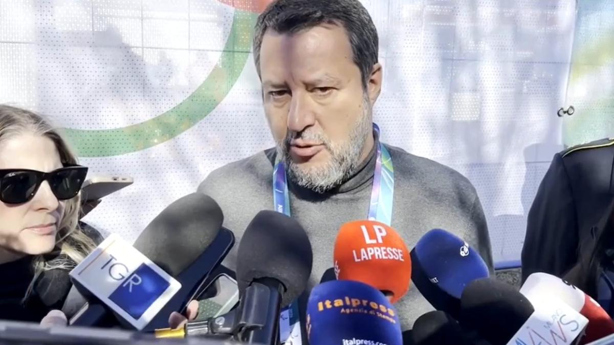 Salvini: "San Siro è una parte di me, è straordinario. Ma ormai servono stadi nuovi e più efficienti"