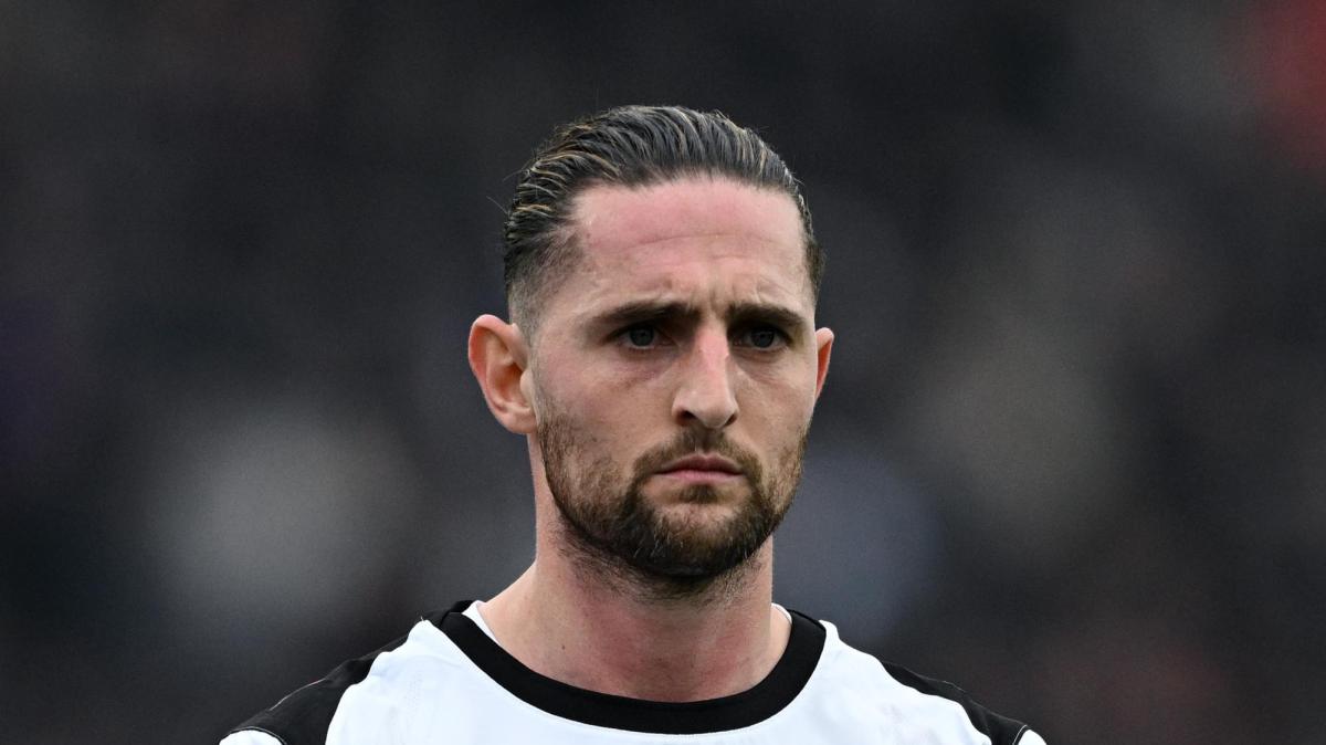 Milan, Rabiot in conferenza: "Siamo a -7 dal primo posto, vedremo se riusciamo a tenere il ritmo dell'Inter"