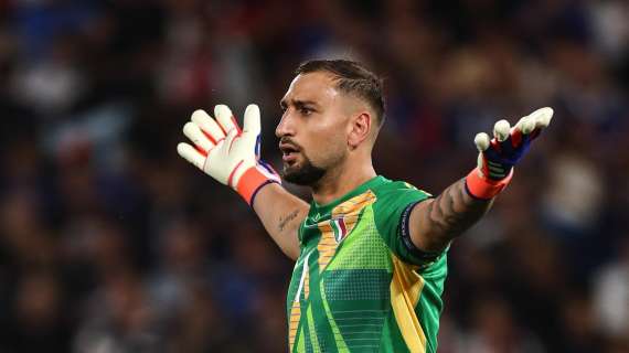 L'ag. di Donnarumma: "Stiamo trattando il rinnovo con il PSG, è la sua priorità. Non c'è alcuna rottura"