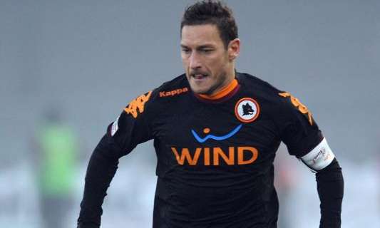 Roma, provino positivo per Totti: ci sarà con l'Inter