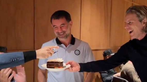 VIDEO - Inter Legends in Georgia, festeggiamenti a sorpresa per Karagounis