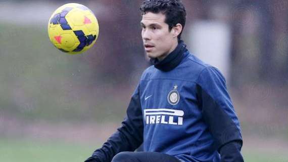 VIDEO - Hernanes, numeri e samba per il nuovo sponsor!