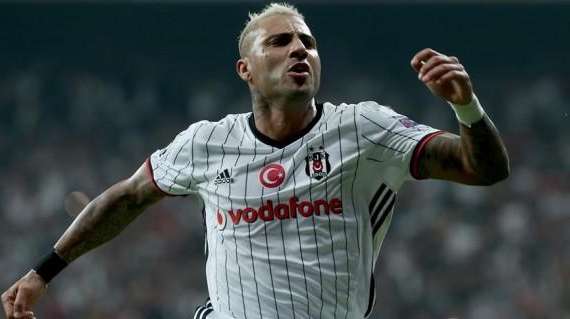 EL, Quaresma batte Cambiasso: Besiktas ai quarti