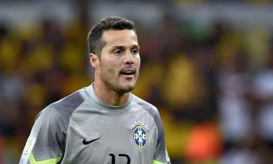 Il Benfica propone il rinnovo a Julio Cesar. Ora lui...