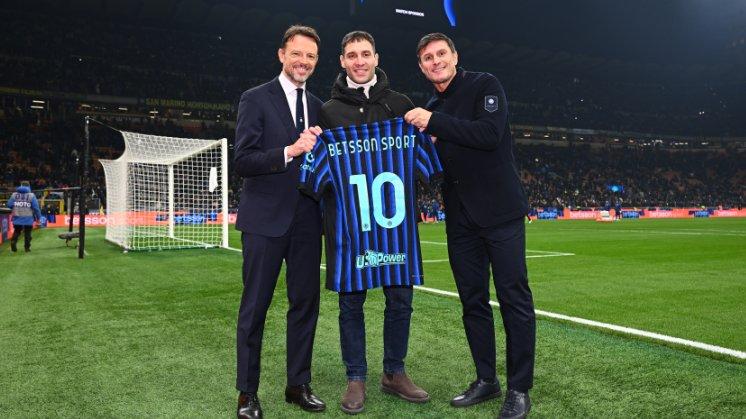 Betsson Sport e Inter: prima del derby l’incontro tra Tino, Zanetti e Ricci