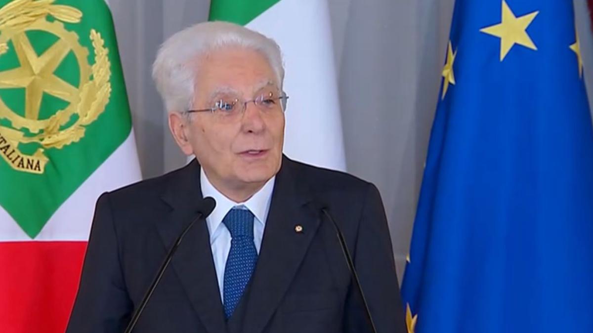Mattarella: "Complimenti all'Inter per lo Scudetto. Domani a voi un compito"