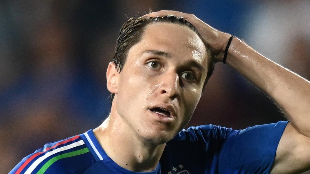 Tra consigli e spoiler, Chiesa avvicina Jones all'Inter: "Mi ha chiesto..."