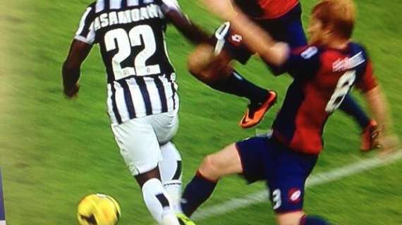 FOTO - Un rigore che non c'è lancia la Juve col Genoa