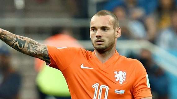 Dalla Francia: "Sneijder in pole position per il Monaco"