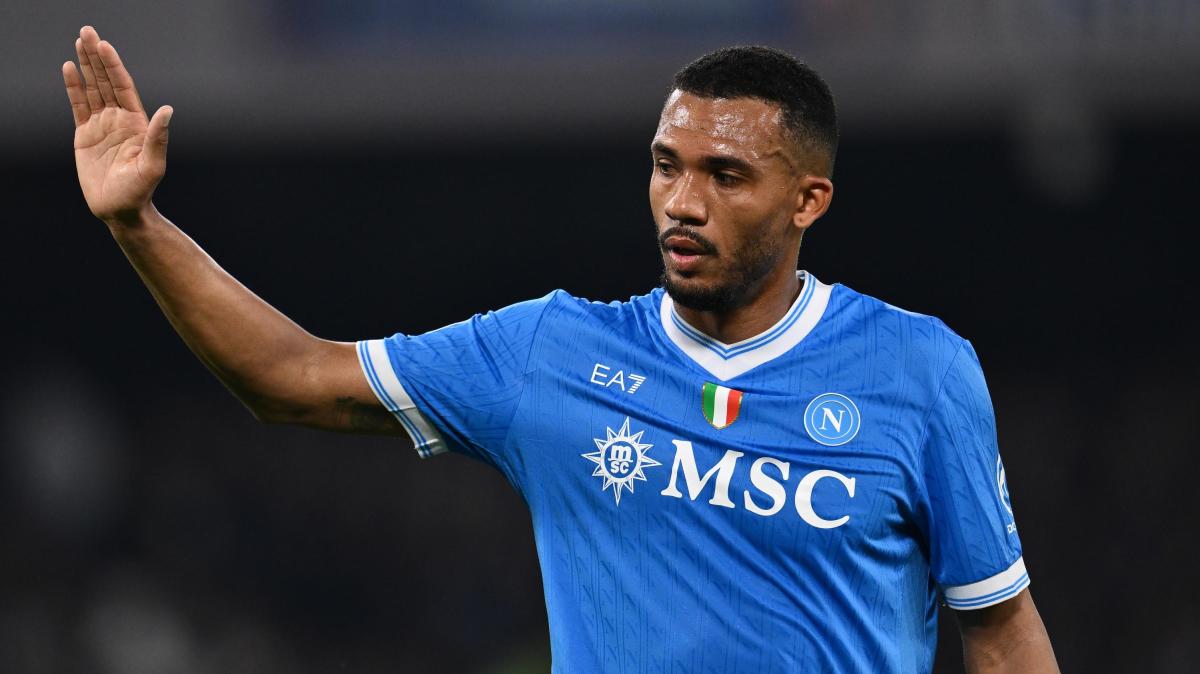 Napoli, Juan Jesus assente in allenamento: addio sempre più vicino