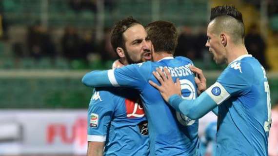 Higuain (2) più El Kaddouri: rimonta Napoli sul Genoa