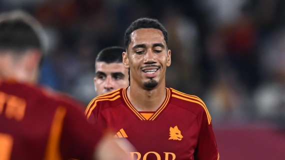 Roma, Mourinho sorride: Smalling torna in gruppo dopo oltre un mese e mezzo