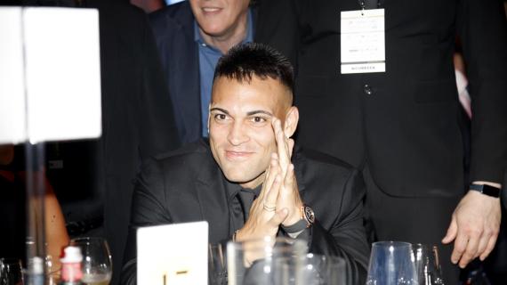 Pallone d'Oro 2025, la graduatoria completa: 57 i punti totali di Lautaro e Dumfries, Dembélé ha vinto con 1.380