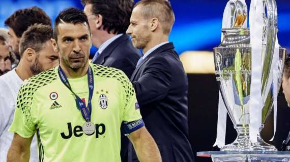 Buffon e i gufi: "Orgoglioso di non essere così"