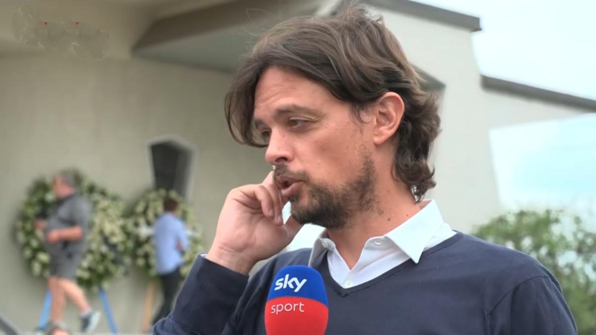 Addio a Beccalossi, Mattia Altobelli: "Una parte della nostra famiglia se n'è andata oggi"