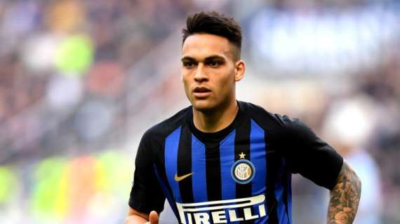 Lautaro: "So cosa vuol dire essere il '10'. Icardi mi ha aiutato molto e in campo mi sono trovato bene con lui"