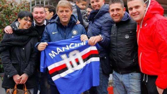 La Samp non dimentica Mancini: tifosi blucerchiati nel ritiro dell'Inter per foto ed un regalo speciale