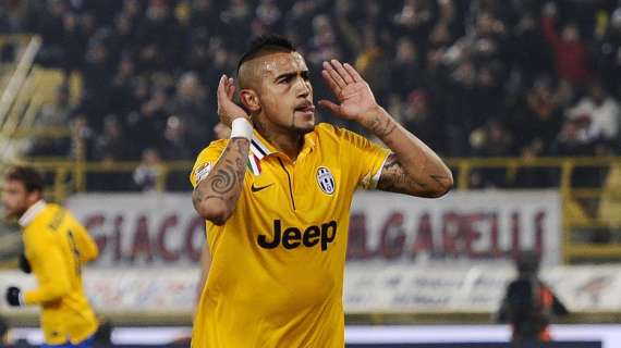 Vidal-Chiellini fanno volare la Juventus a Bologna