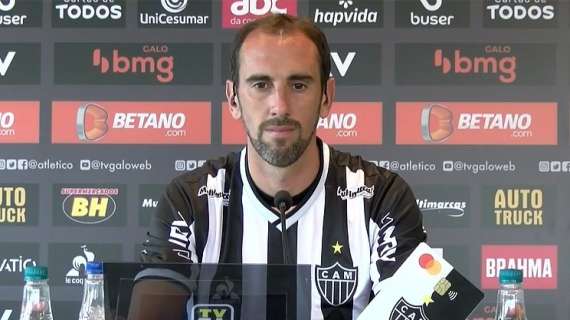 Godin: "Sono state le ragioni di Conte a indurmi a lasciare l'Inter"