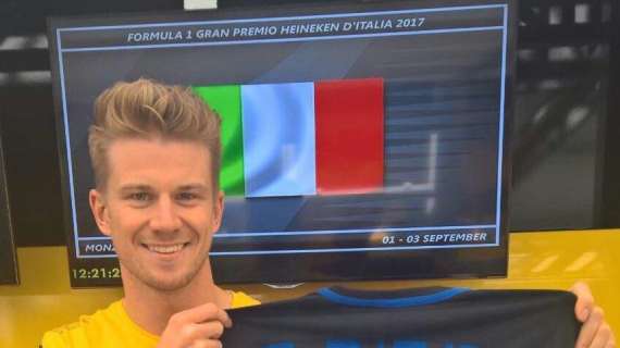 Monza, maglia dell'Inter in dono per Niko Hülkenberg