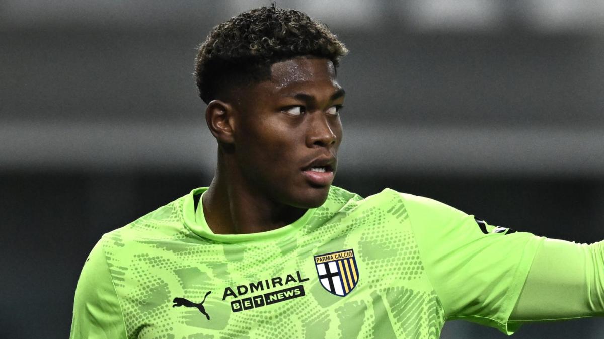 Parma, Suzuki operato alla mano sinistra. Ora osserverà la prima parte di riabilitazione in Giappone