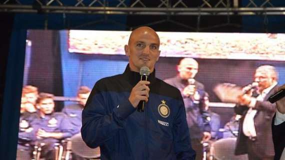 Seduta conclusa, corsa per Esteban Cambiasso