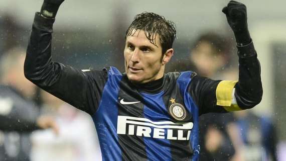 Zanetti, la fuga da urlo: San Siro in piedi e gli canta...