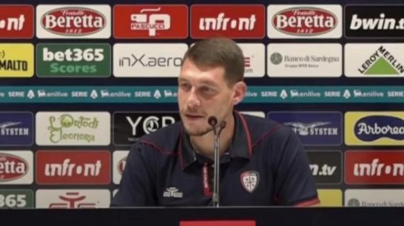 Cagliari, macigno sulla testa di Pisacane: lesione del crociato, stagione a forte rischio per Belotti