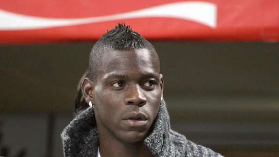 Balotelli apre al Milan. Basta un mal di pancia...